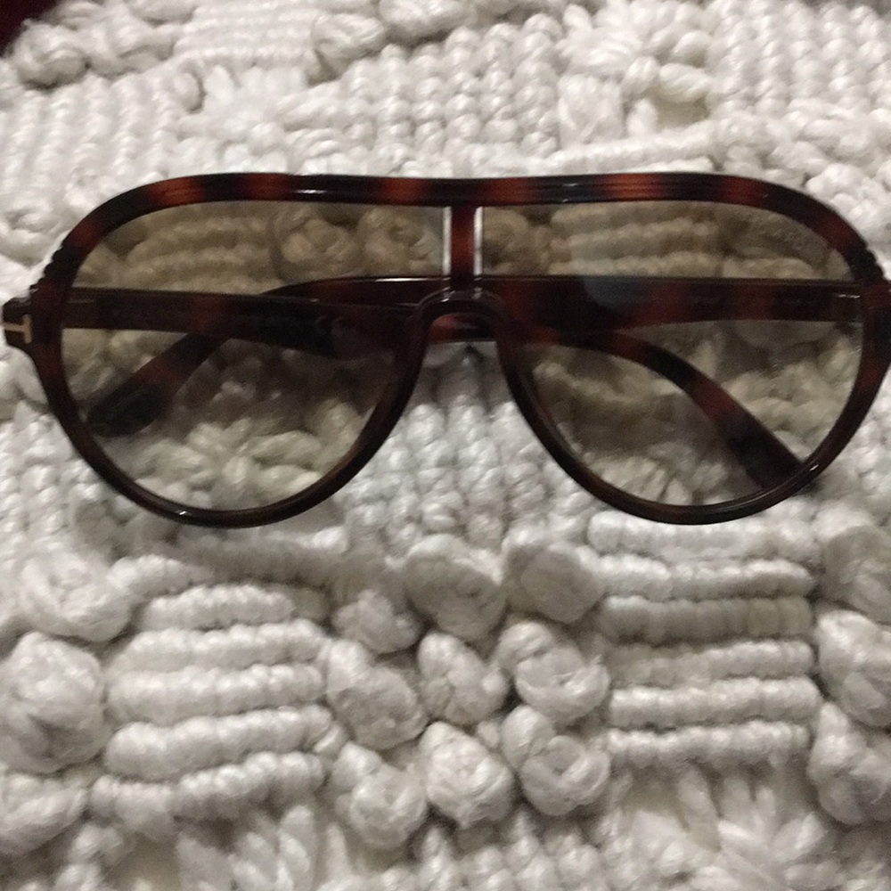 NW Box and hard case Tom Ford sunglasses